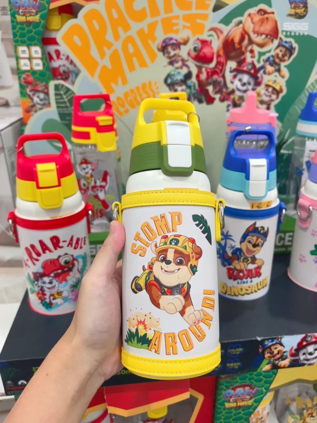 下周二开学:暑假最后一周,最值的遛娃地悄悄换成了宜家、书展和文具城——一趟搞定玩、买、收心,但一半帖子是广告