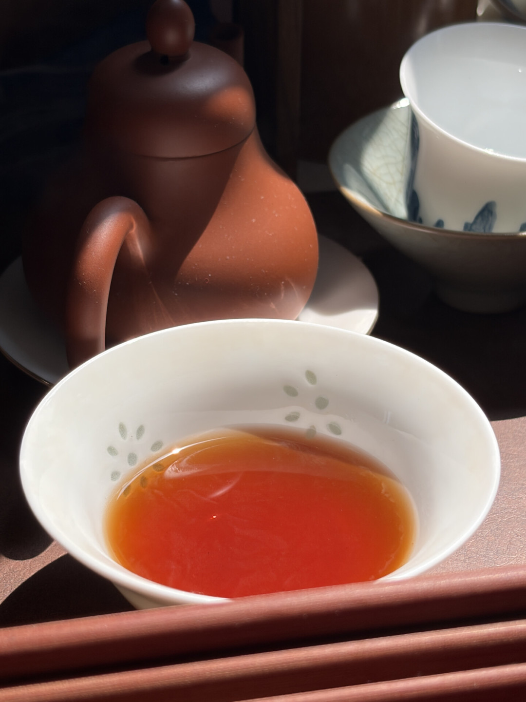 中茶两年出了三罐,一罐比一罐贵:888元一罐的丰鼎六堡茶,为什么茶友说“买它与茶关系不大”?