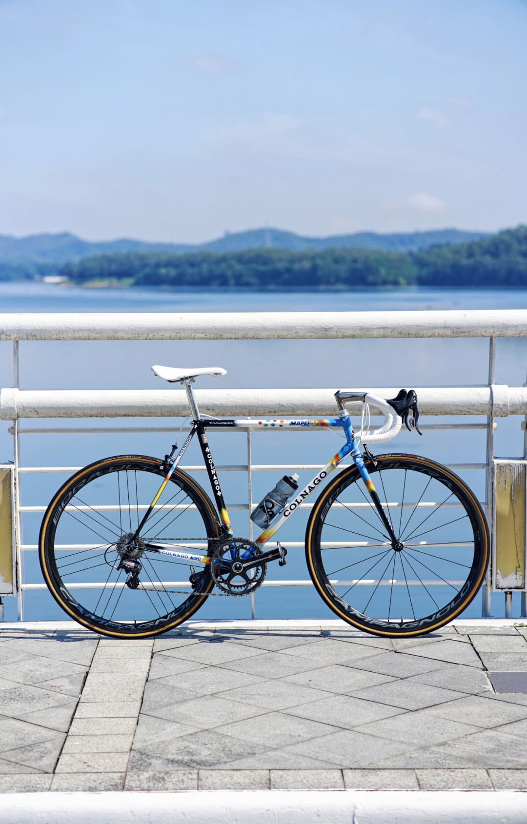 全网都在吵环西,另一拨人正悄悄收40年前的COLNAGO钢架:从几千到1.8万美元,每一档的钱花在哪?