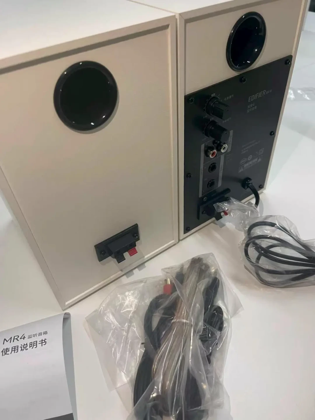 被捧成“入门神箱”的漫步者MR4,为什么有人买完就后悔:300多元买到的其实是“半成品”