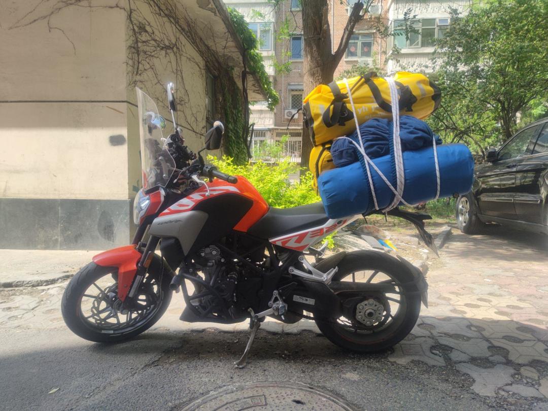 救援一次收850,意外险一年才一百多:9月摩旅出发前,先把这三笔保险账算清