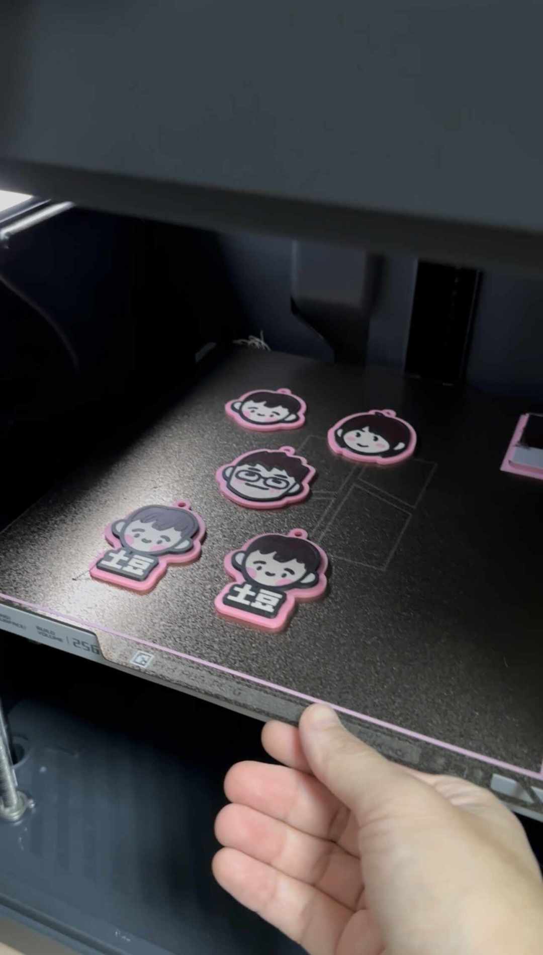 孩子开学姓名牌还没做?3D打印自打不到5块,代打10块上下,为它买机器就算了