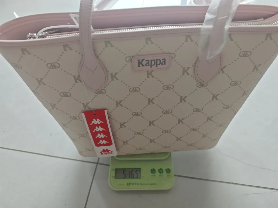 开学前一周还在纠结卡帕和纽芝兰托特包?三个缺点、两种人选,看完再下单