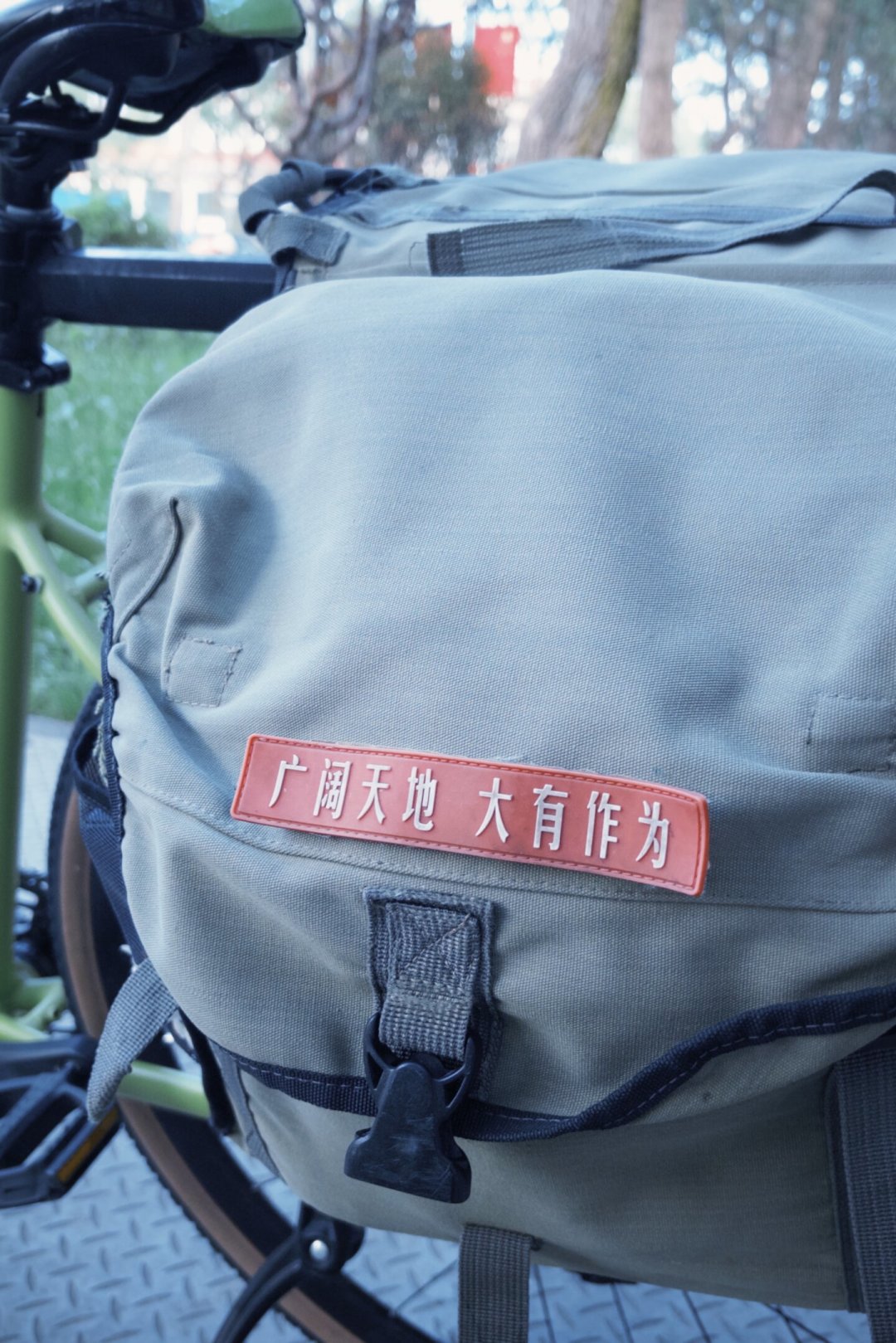带娃环青海湖,腿是最不用担心的:高反红线、天气窗口和成本账