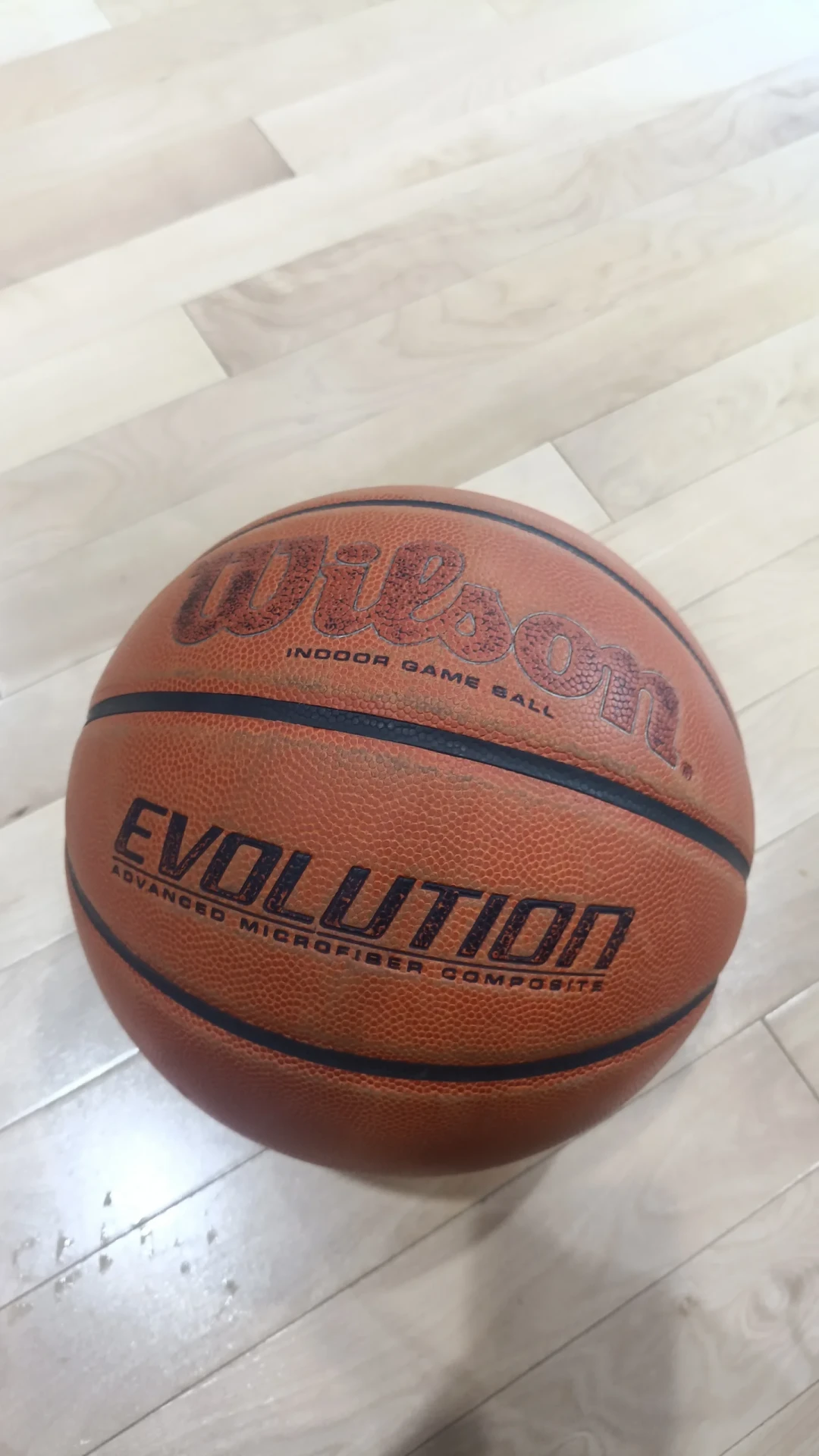 NBA中国赛重回澳门:火箭战独行侠10月9日开打,威尔胜开学季买篮球装备还能抽门票