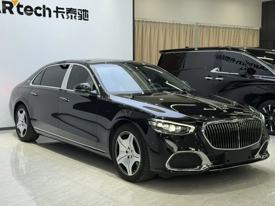 新款迈巴赫S级到港、预计四季度上市,现款S480清仓优惠28万:现在抄底还是等新款?
