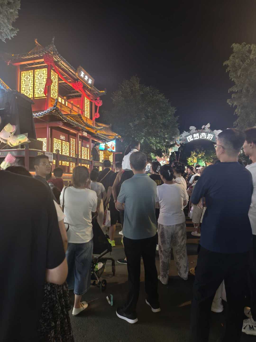 同一张49元门票，一半人喊“神仙性价比”，一半人喊避雷：长春86版西游记夜游，现在值不值得去？