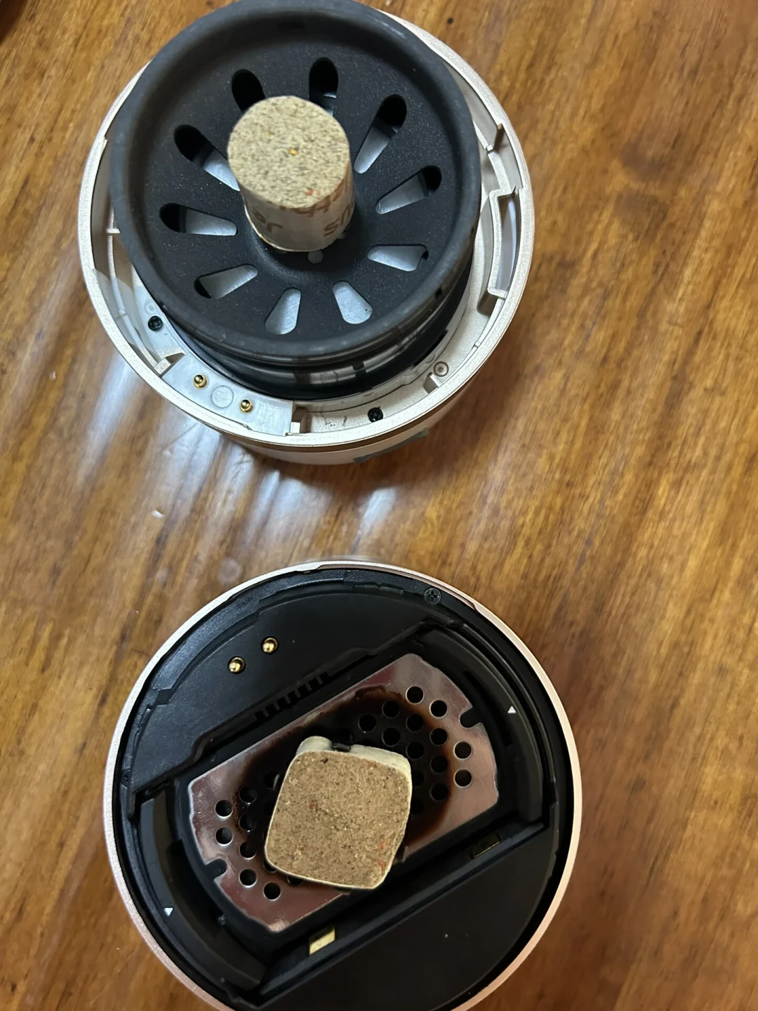 秋灸开局,先看完这篇家用艾灸装备实话测评:有的盒子不用买,有的艾条能烧家