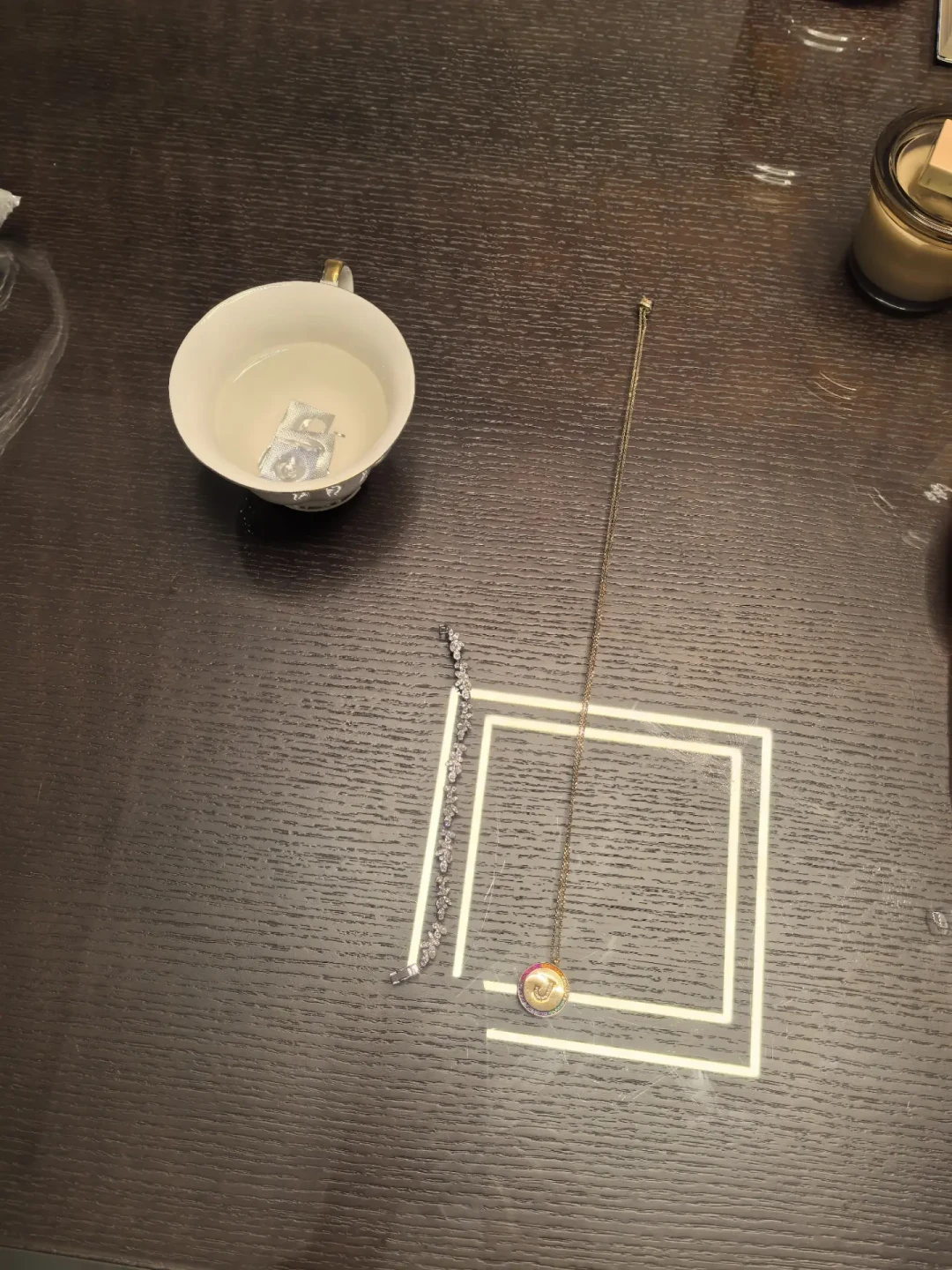 金价重回1000元一克,APM却把银换成了合金:一千多的首饰预算,这次得算着花