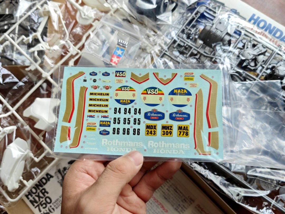 从20元到6000元,摩托模型四档价格带全梳理:哪一档值得入,哪一档是情怀税