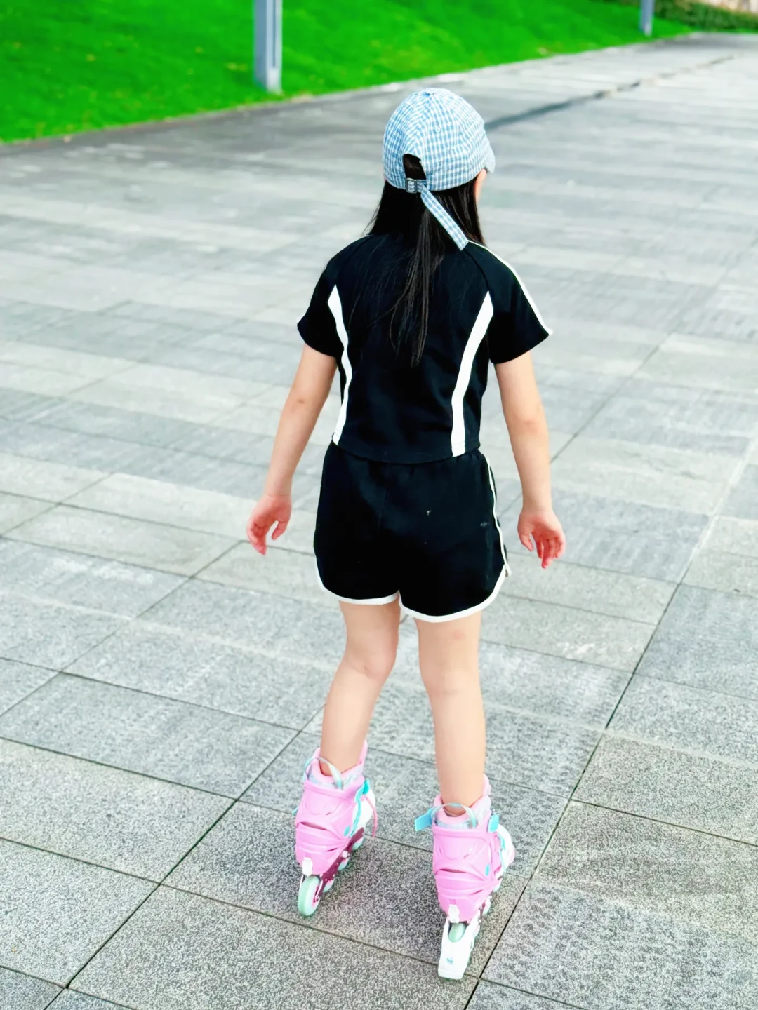 一捏就软,就是玩具鞋:教练传下来的5步自检法,鞋到手先查一遍