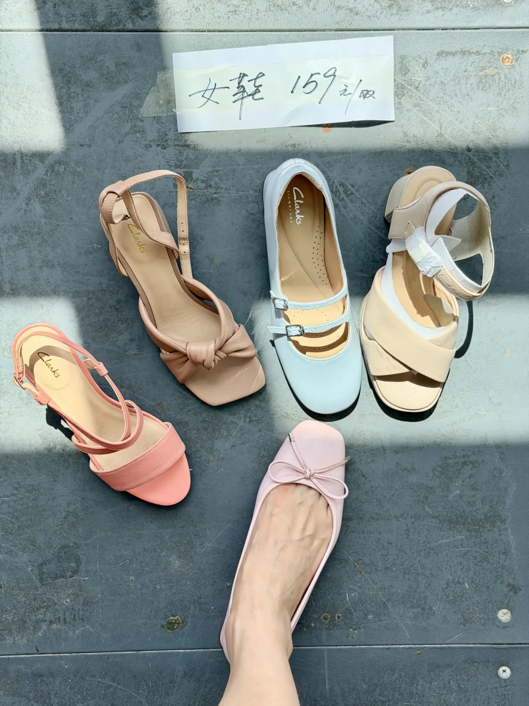 159元一双的Clarks,比英国本土还便宜?翻了十几篇上海内购现场帖,把值得捡的和要避的坑都理出来了