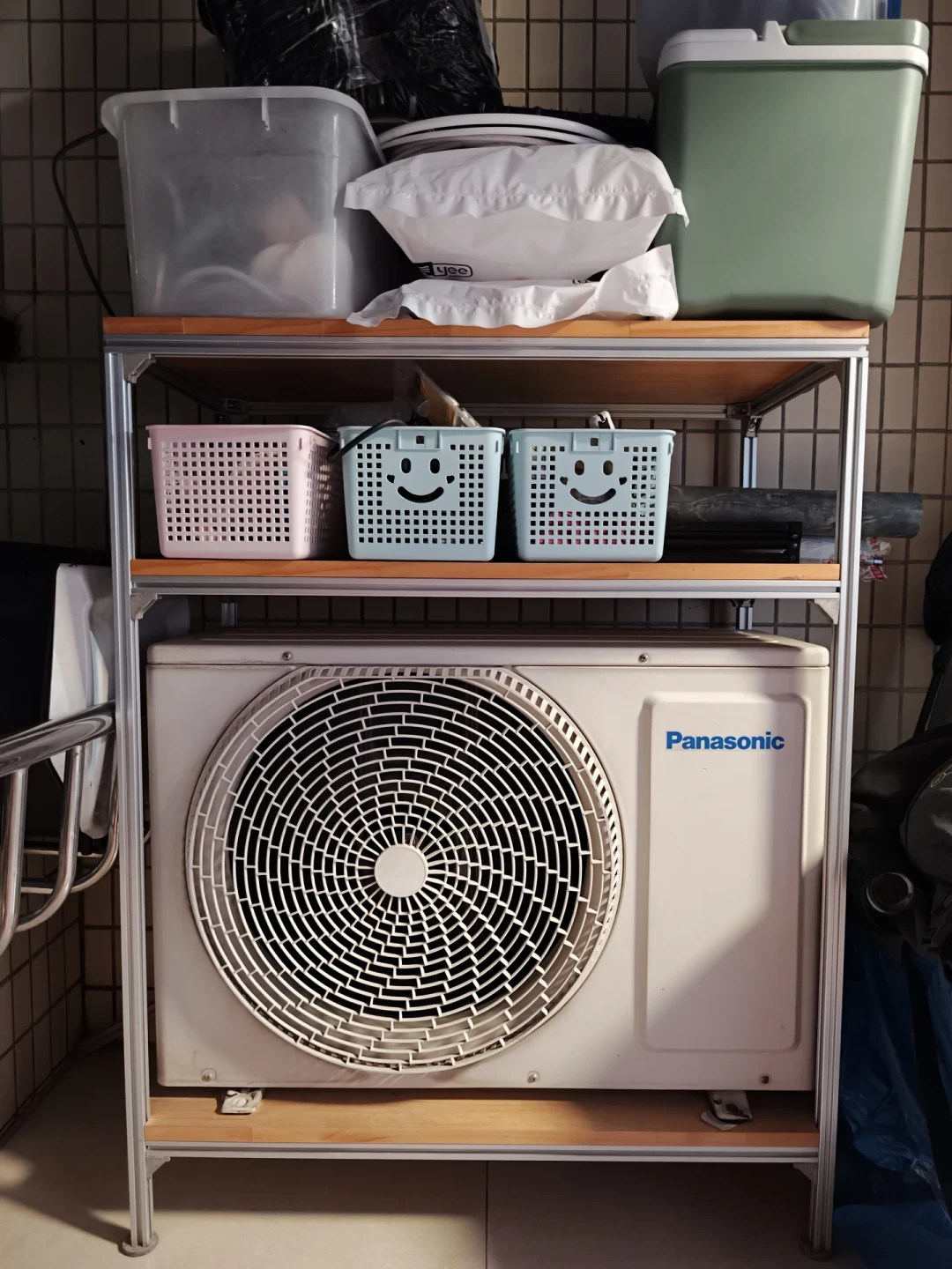 鱼缸水温33℃,5天死了6条鱼:风扇、冰瓶、冷水机怎么选,翻完鱼友实测给你答案