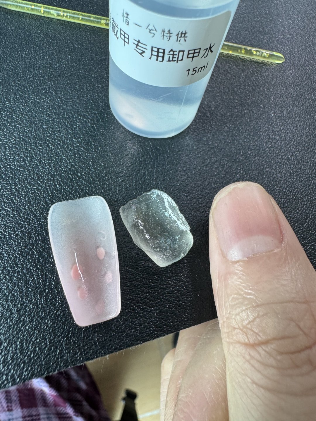 穿戴甲一天就掉?先别怪甲片:扒完全网5类胶,发现“又牢又不伤甲”是个伪命题