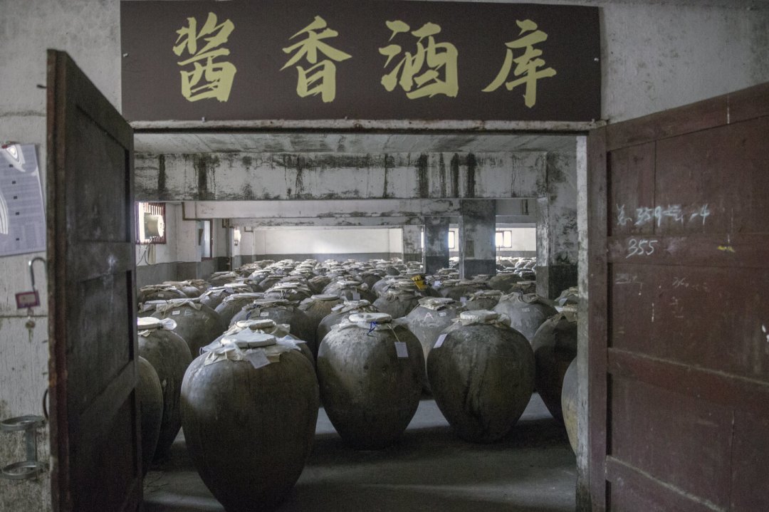 老平坝老酒悄悄涨起来了：60年代一瓶1.7万，90年代的现在还能入手吗