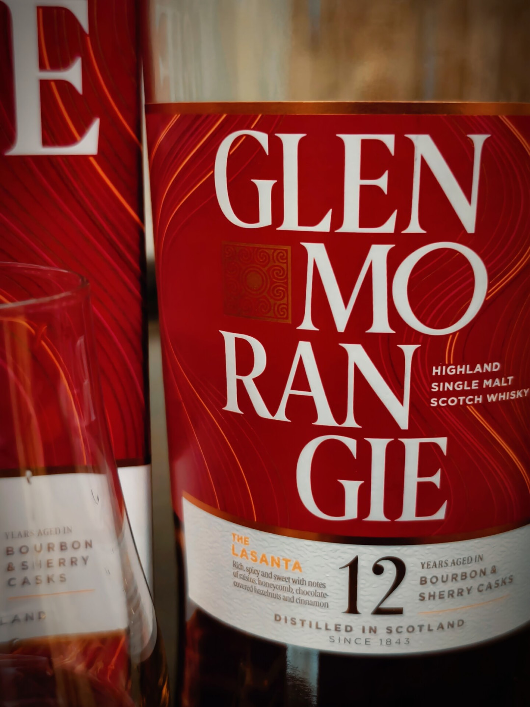 格兰杰携焕新阵容亮相Whisky L,真正的机会却藏在价格里:雪莉桶12年升15年,老版本还值得捡漏吗