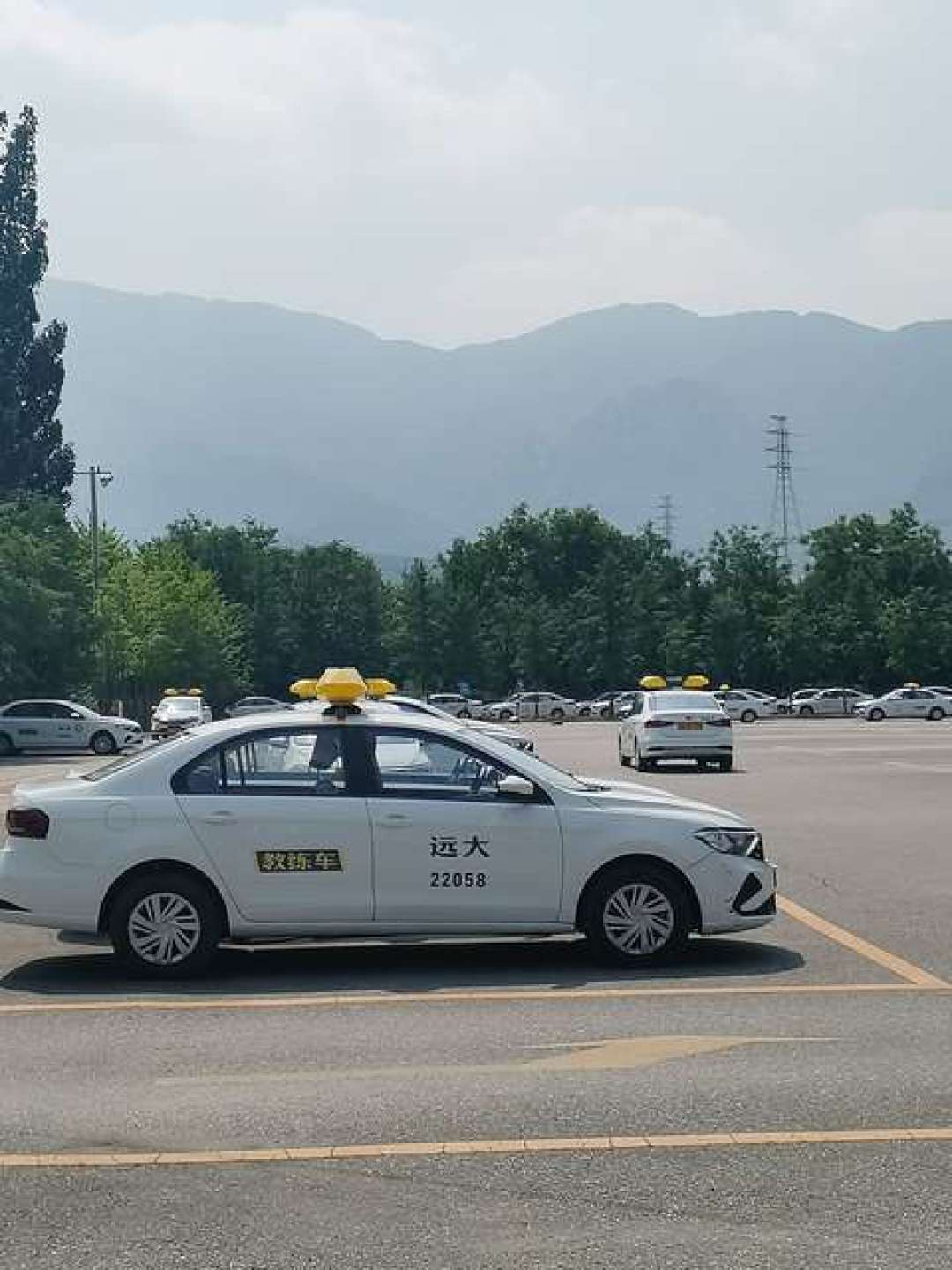 考驾照选C1还是C2?翻完全网争论和真实报价,这笔账得这么算