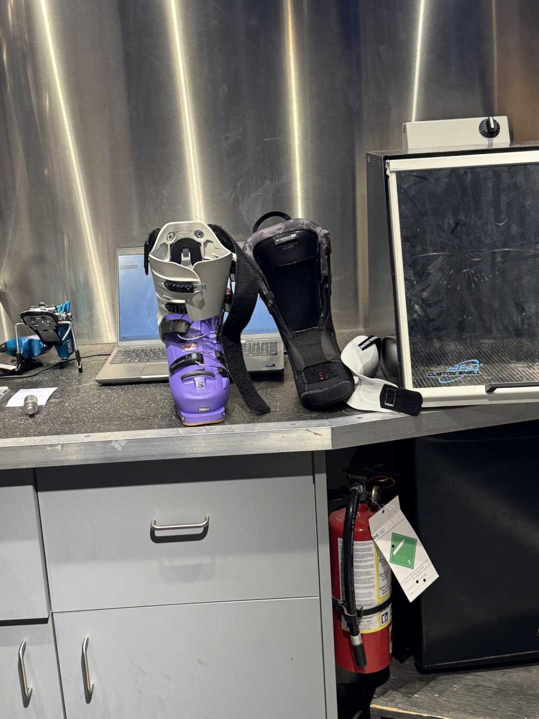 泰尼卡雪鞋的“舒服”,一半是bootfitting给的:雪季开始前,把热塑的能与不能一次讲清