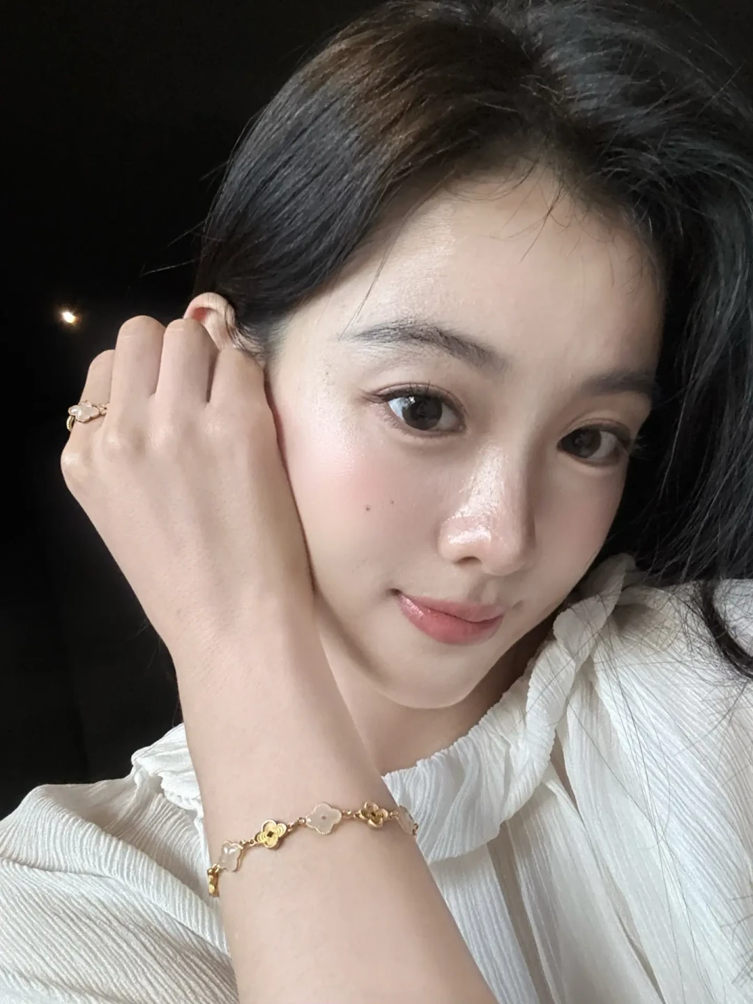 抽中一等奖的“万元金镶玉”,补几百块差价就能带走?先算清这层金箔和玉料的真实成本,再决定退不退