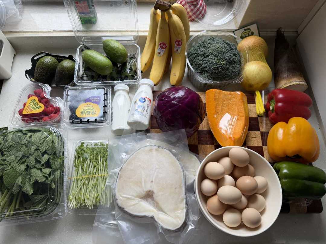 地中海饮食贵？我们算了两张购物清单：结构一样，菜市场买便宜一半
