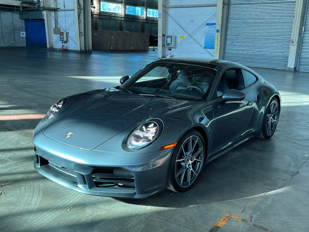 保时捷把手动挡911 Carrera S复活了,但只卖北美:国内车迷到底在吵什么?