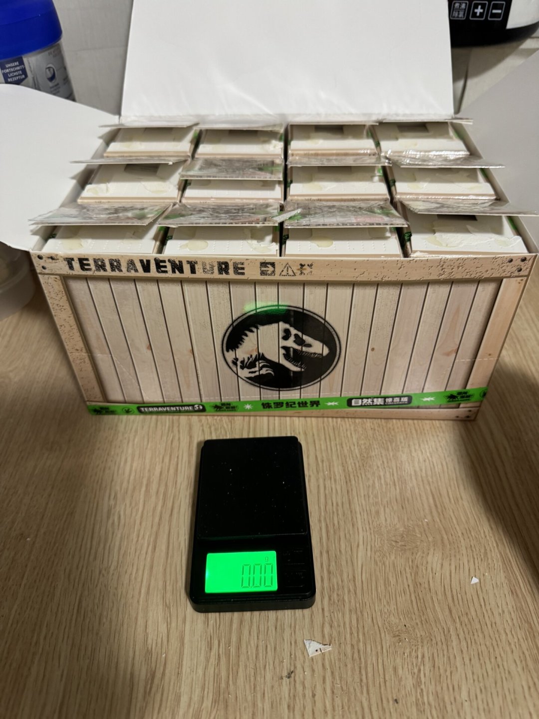 布鲁可侏罗纪世界第一弹突然补货:闲鱼整端从298元跌到178元,大隐藏霸王龙从500多跌下来,现在上车合适吗