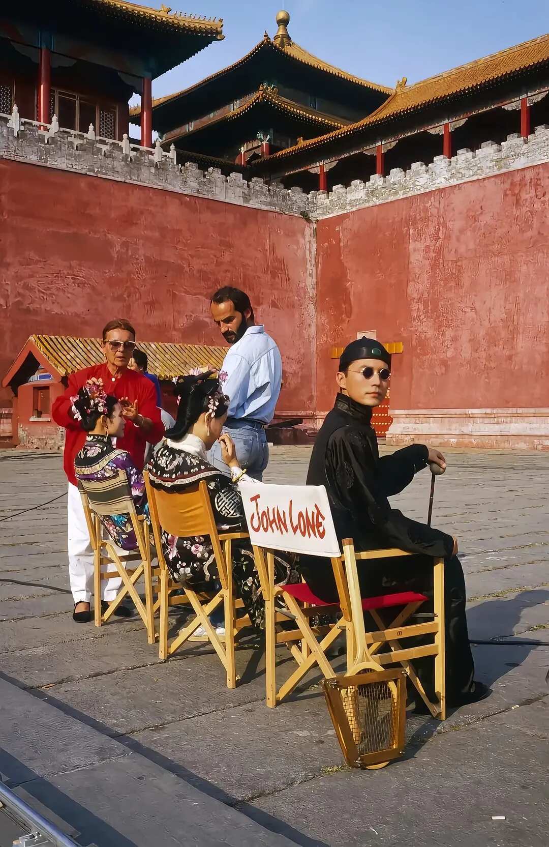 《末代皇帝》因为尊龙太帅就洗白了历史?翻完407条评论,发现这仗打偏了
