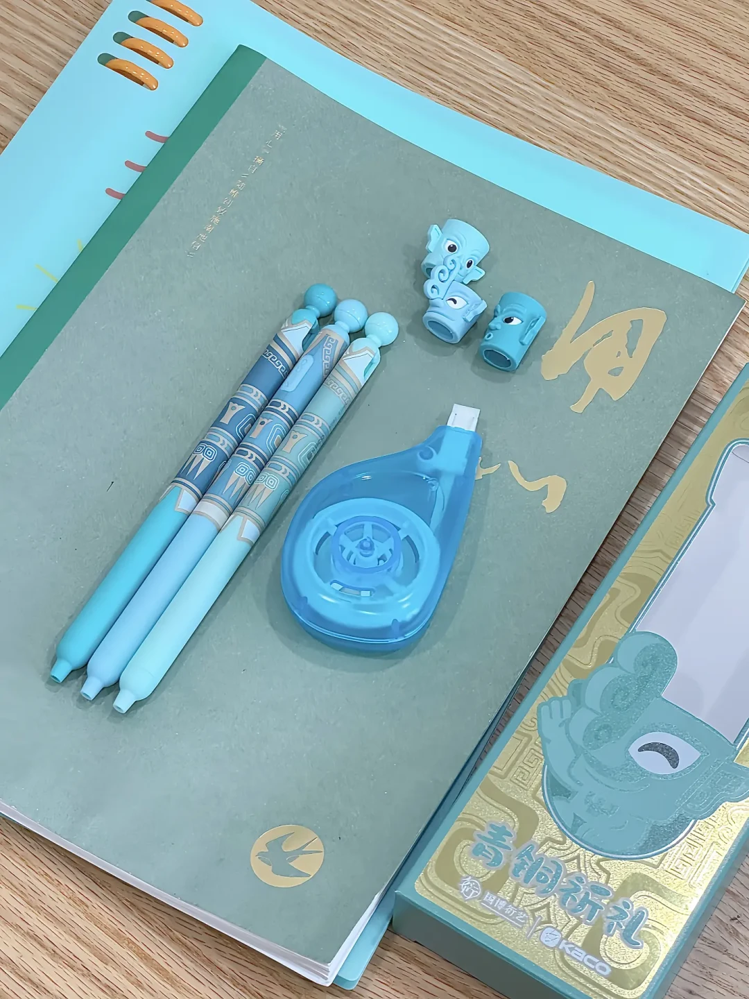可口可乐、芬达、国博都拿到了一支灵悦:开学季,先看懂KACO的“底笔与皮肤”再花钱