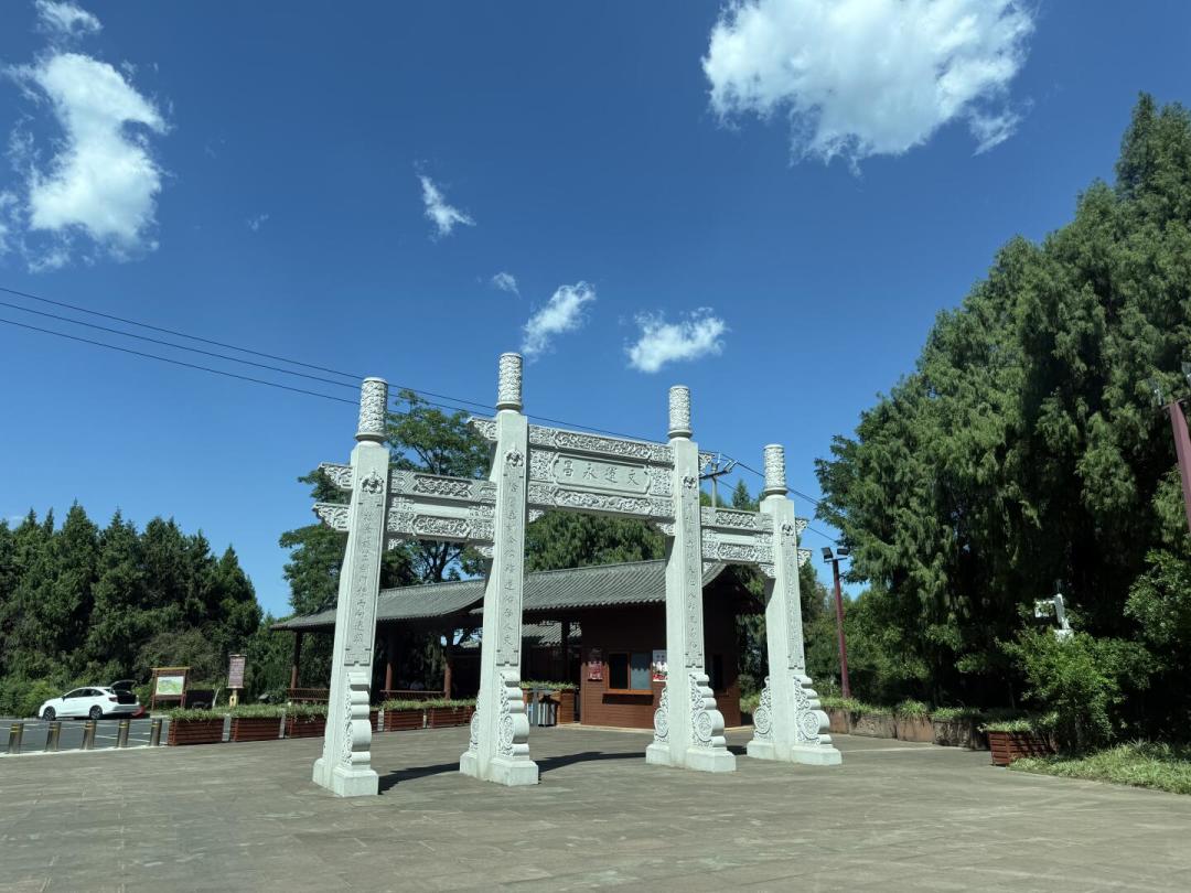 快开学了,别急着拜文昌:三大文运神拜哪个、0元档怎么花、哪些钱是智商税