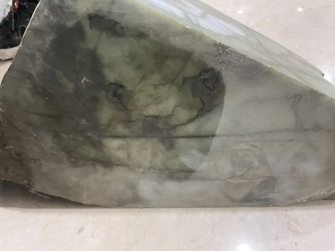 30人拼单29个托:2026年的直播间赌石,赌的已经不是石头