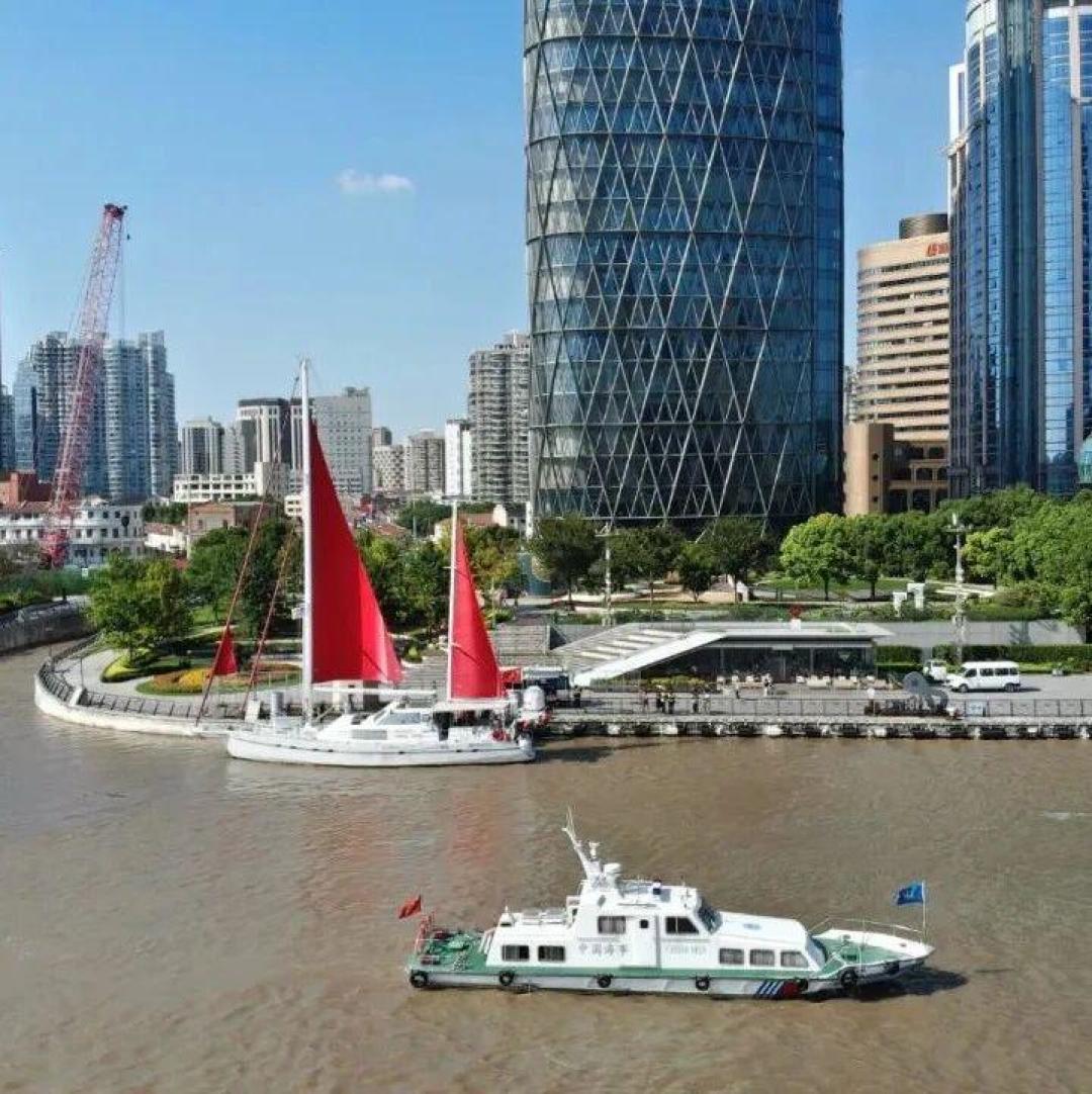 翟墨环航南极中断8个月:旧船报废、没有保险,他还去得成吗?