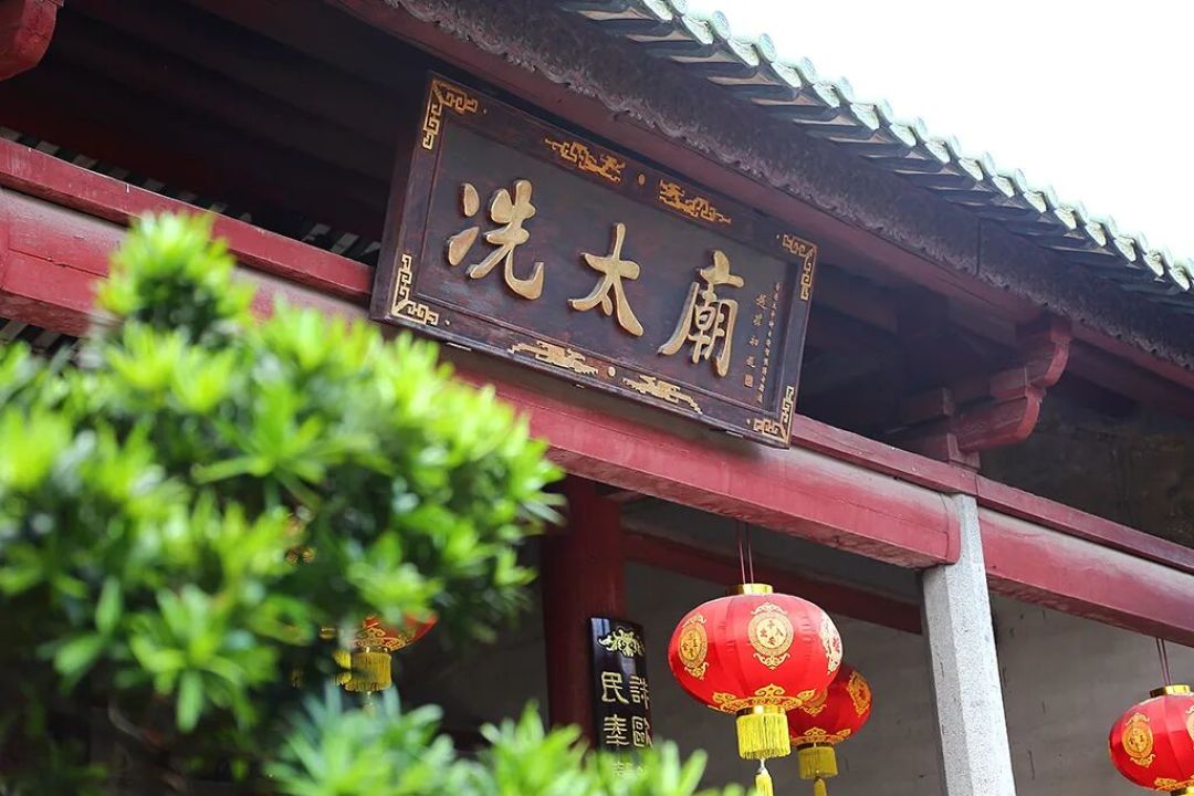 冼夫人故里之争持续20年:把出生地、归葬地、建功地拆开看,朝圣路线一次说清