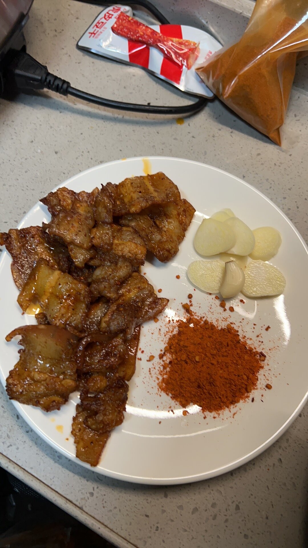 羊肉串涨到6元一串,露天烧烤还写进了法典:烤串自由的3条路,我算了算账
