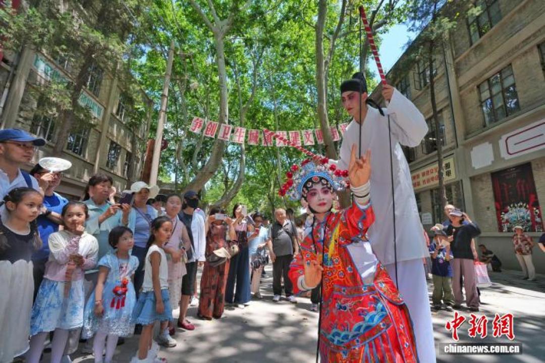 14亿人看过《主角》,秦腔巡演一票难求:水袖到底是个啥,去哪看真的?