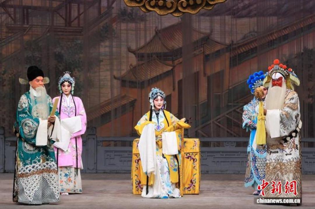 14亿人看过《主角》,秦腔巡演一票难求:水袖到底是个啥,去哪看真的?