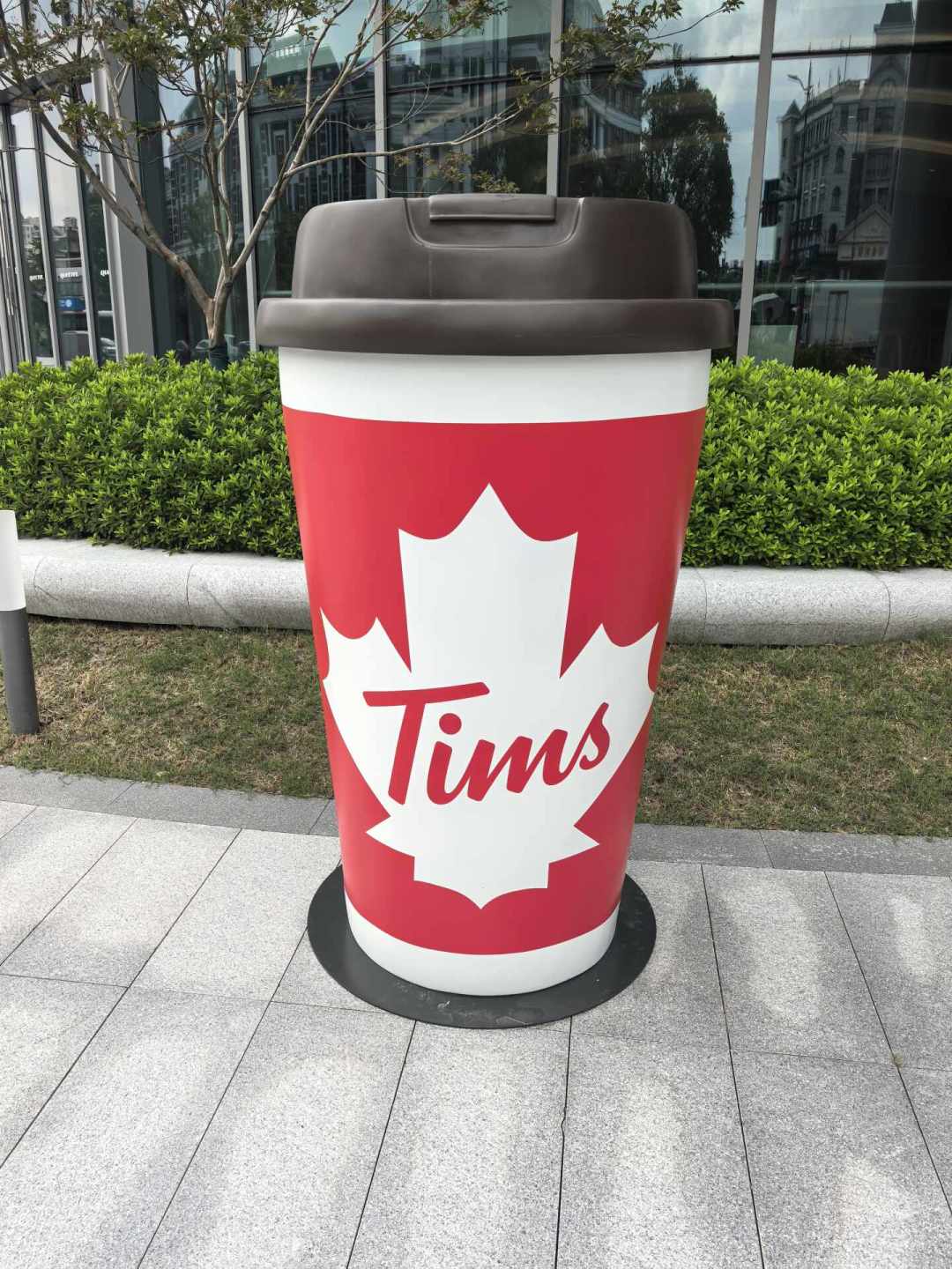Tims一个季度亏了9700万,转头把早餐打到9.9元:这波羊毛值得薅,但先看两个时间段