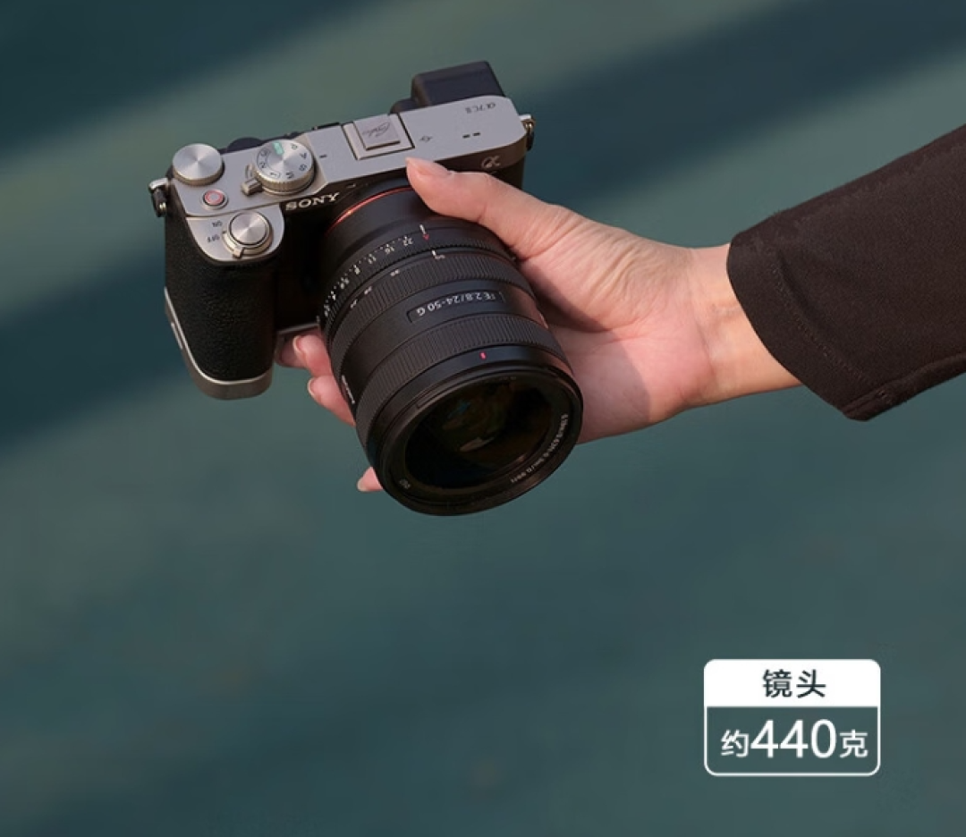友都八喜销量榜新TOP10出炉:α7V四度登顶、哈苏中画幅守榜、尼康跌出——对照国内补贴价,现在能买的只有三款