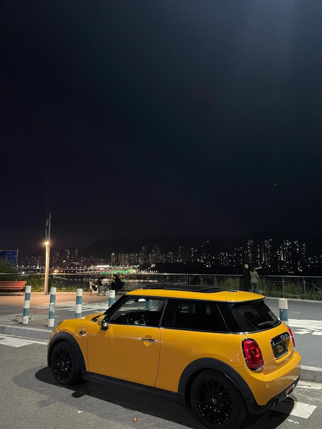 3万块捡台MINI？圆梦派和劝退派吵了半年，真相在这三笔账里