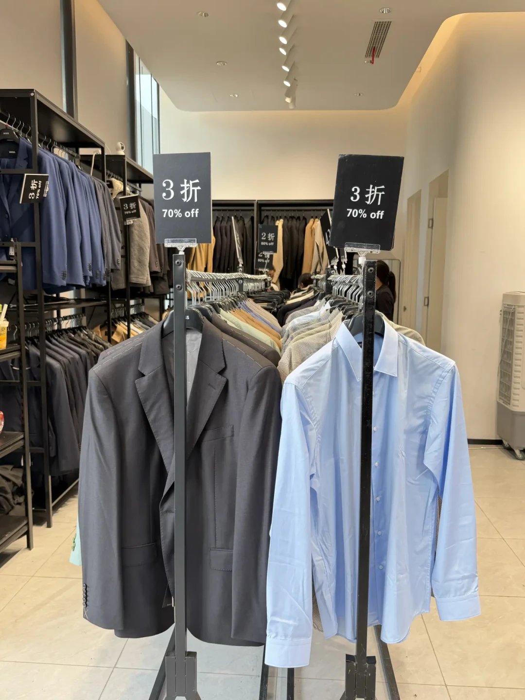 POLO三百多、T恤不到200:去奥莱买BOSS之前,先把这份价盘和避坑清单搞清楚