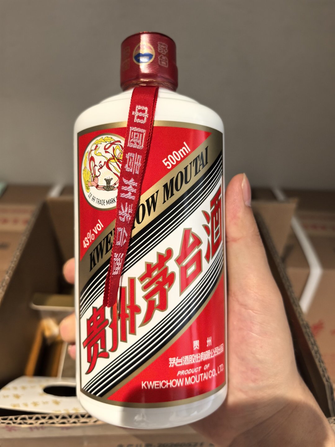 53度飞天涨到1639元，43度却趴在829元不动：这瓶