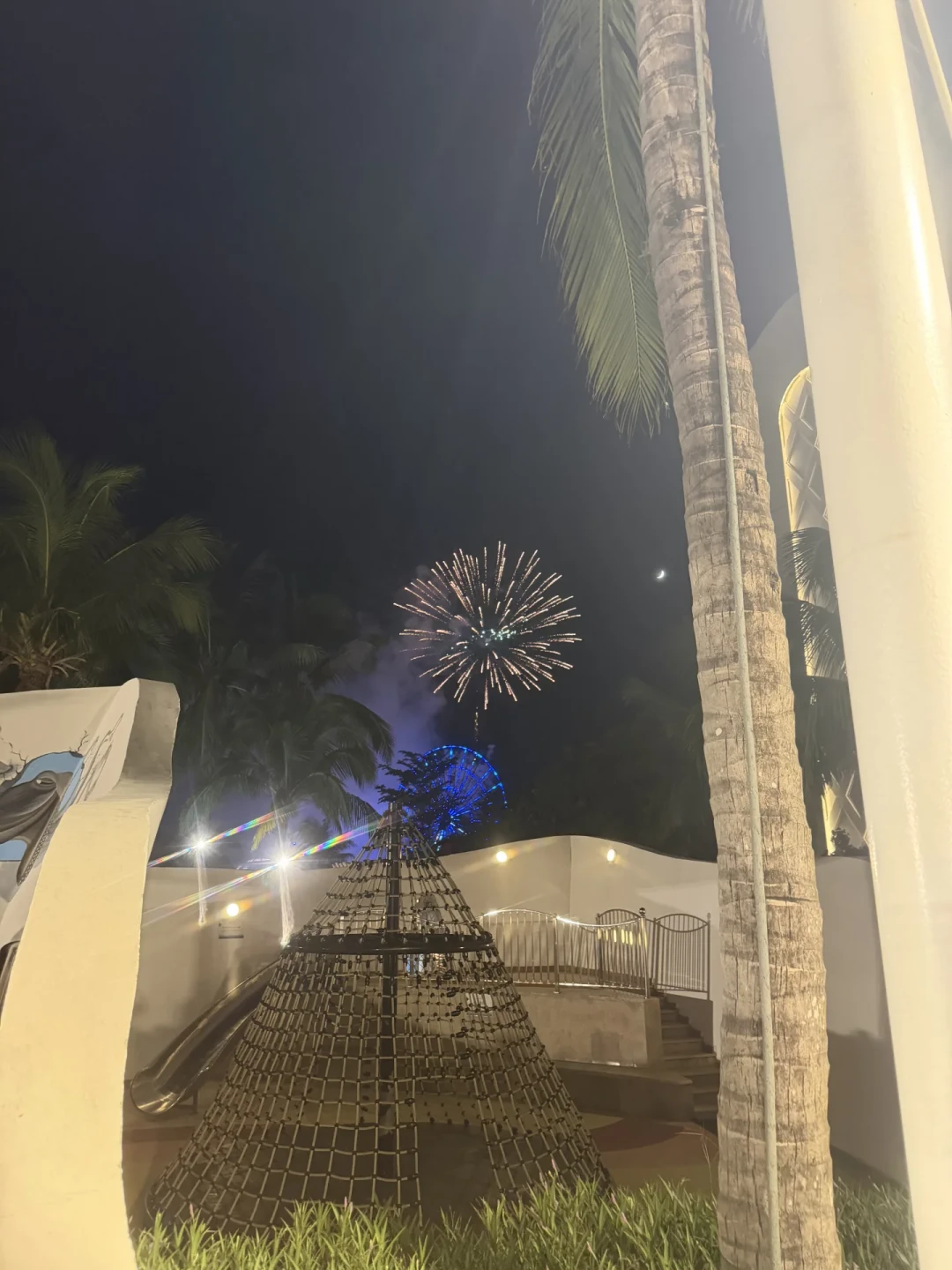 一半人喊亲子天花板,一半人喊避雷:凯悦这家1000间房的大酒店,会算账才值