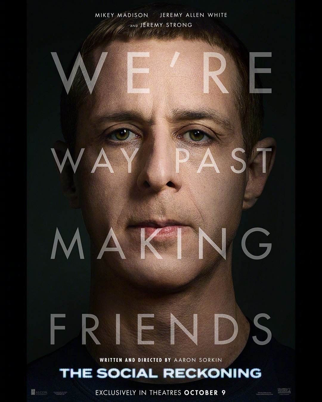 加菲新片悄悄上映,《社交清算》定档十月:安德鲁·加菲尔德的八月,比传闻更忙