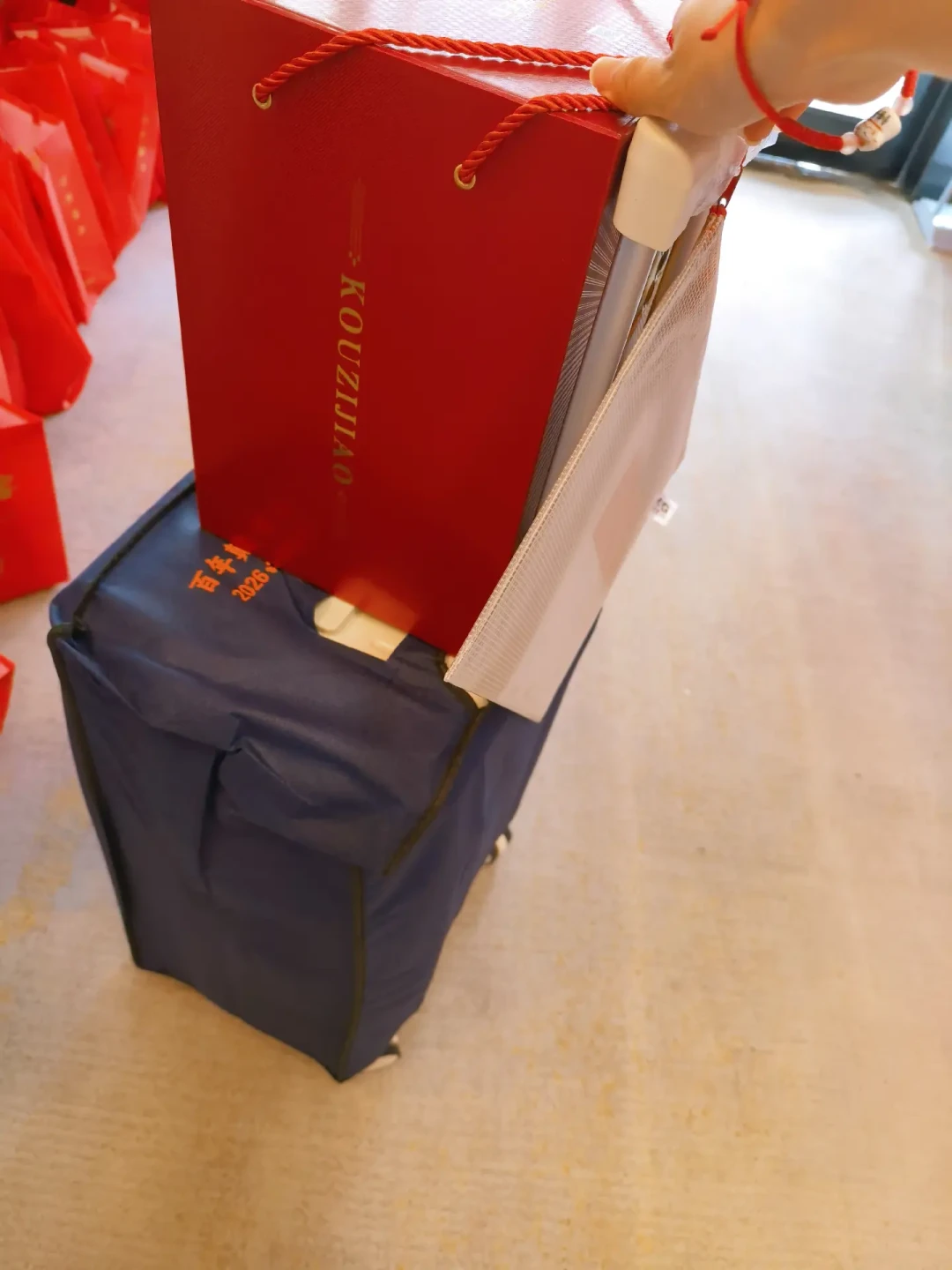 升学宴挤爆8月,口子窖成交价也降了一档:今年的宴席酒,同样的钱能往上提一级
