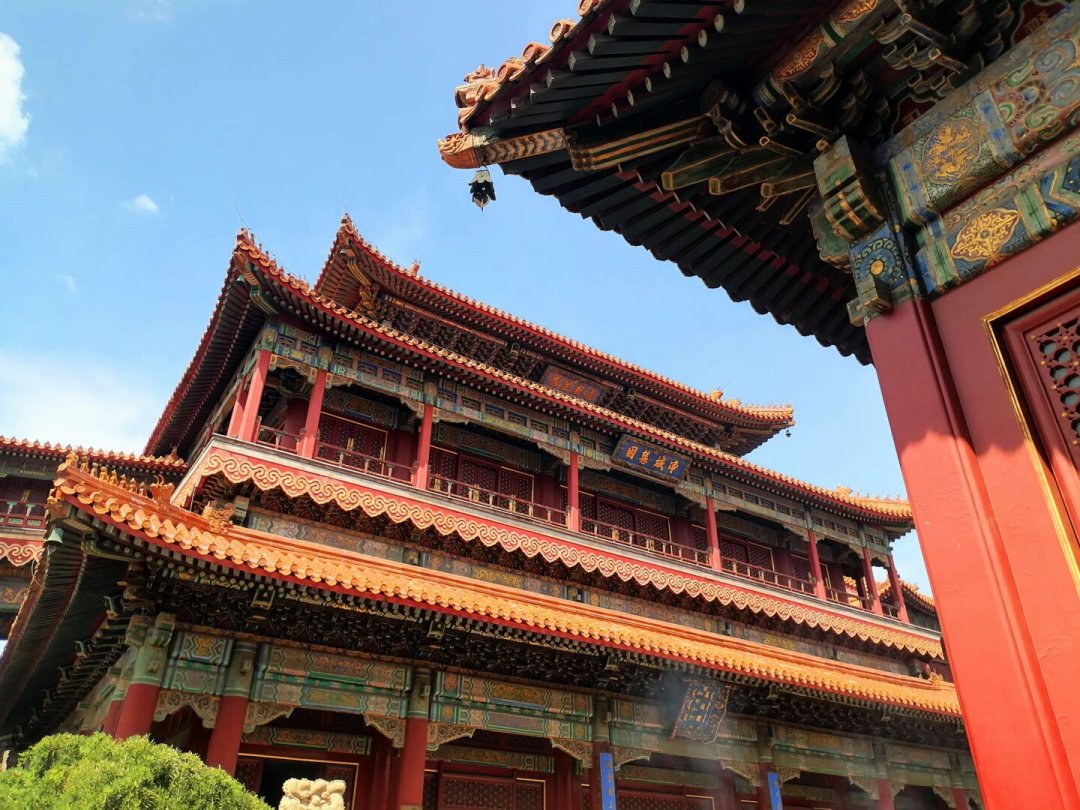 这周四就是中元节,我把网上最火的两份“雍和宫拜哪个殿”攻略对了一遍,发现4处矛盾