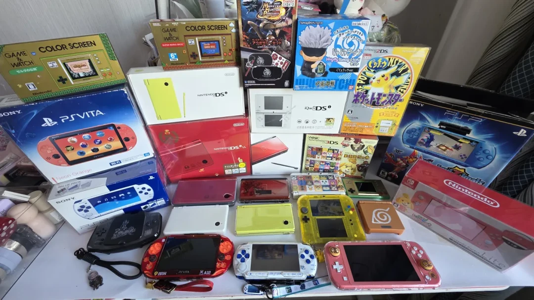GBA喊到800、PSP 3000喊到500,卖了1.54亿台的NDS还停在两百元:掌机收藏的最后洼地,还值得入手吗