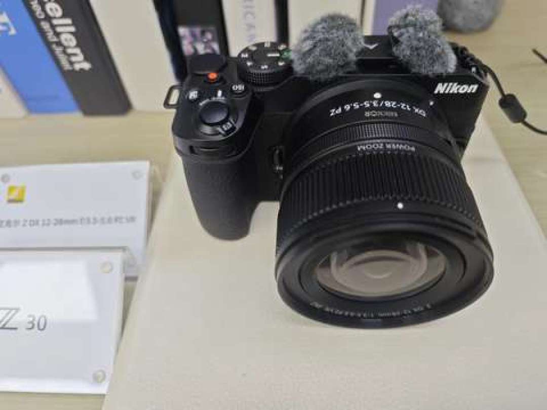 影石Z-ONE完整规格曝光：M4/3卡口、5K120、无EVF——这台微单三类人可以等，其余别等
