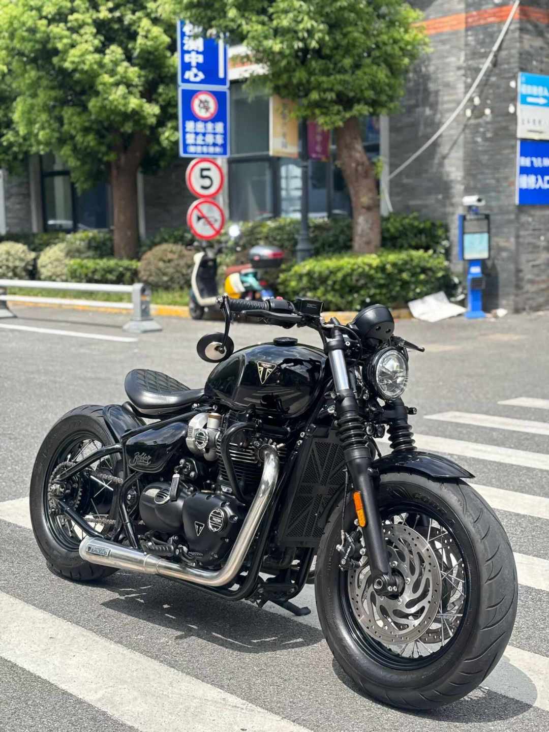 新车13万，二手5万多：翻完挂牌和评论区，我给盯着Bobber的人整理了三条路