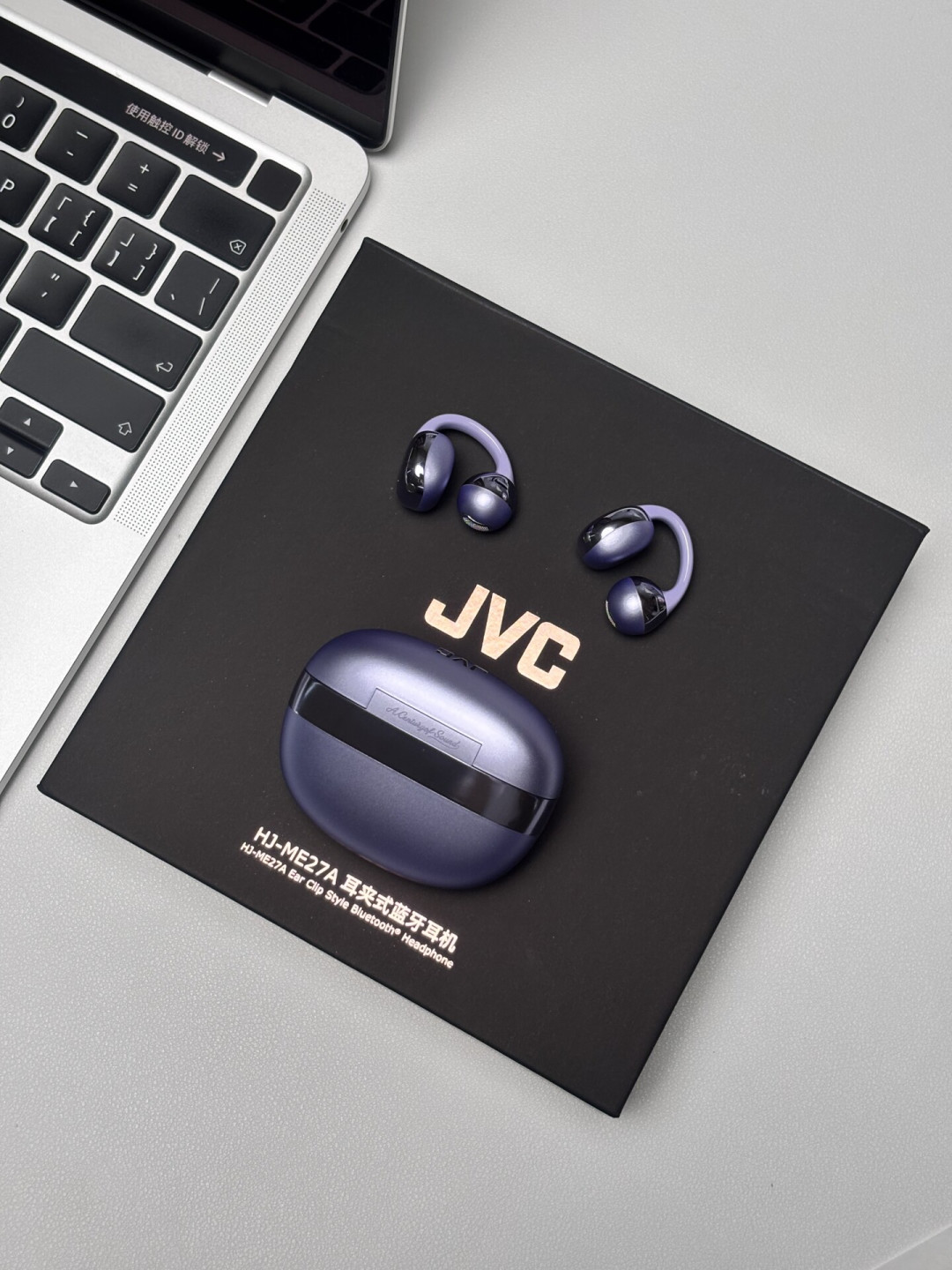 「骨声纹降噪」是黑科技还是营销词？翻完JVC E27A的几十条测评和评论区，这单776元我替你想清楚了