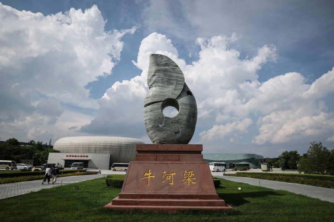红山文化发掘105年,把玉猪龙说清楚:三个最容易搞错的问题,和一份看真展览清单