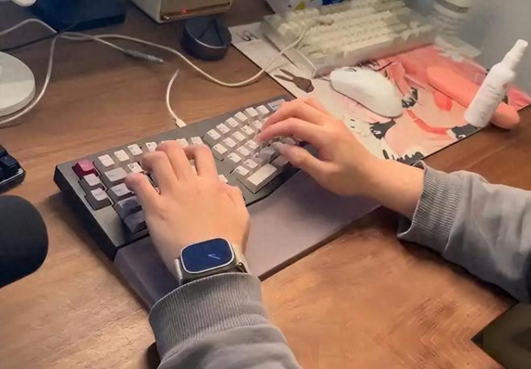 Qidian动刀AI文，课却还在卖：想靠